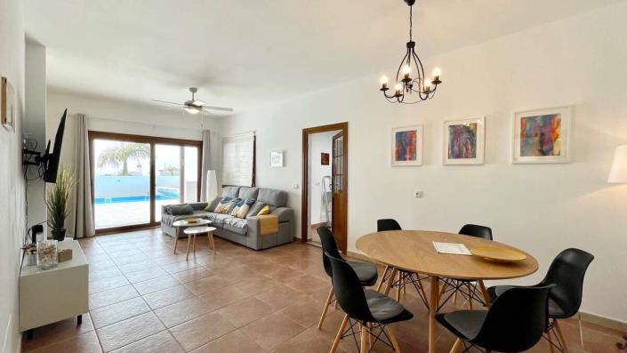 Image No.2-Villa de 3 chambres à vendre à Playa Blanca