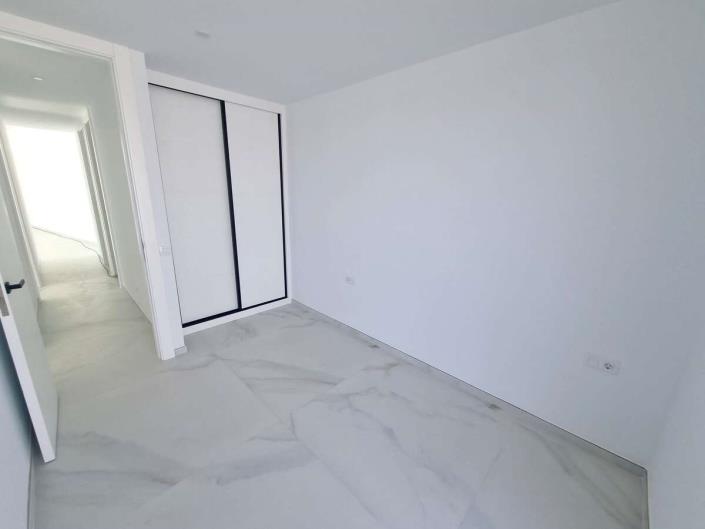 Image No.33-3 Bed Villa / Detached for sale