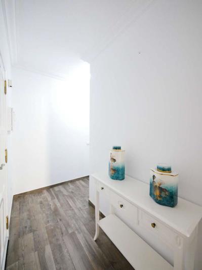 Image No.3-4 Bed Apartment for sale