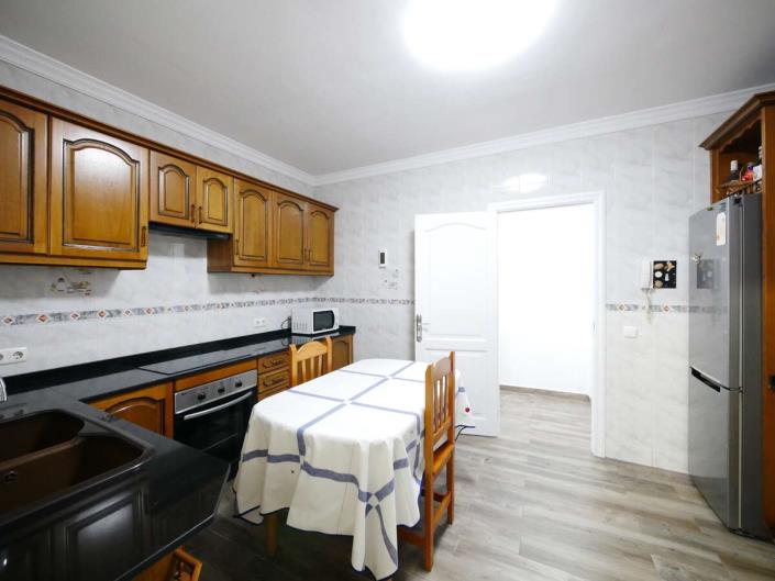 Image No.6-4 Bed Apartment for sale