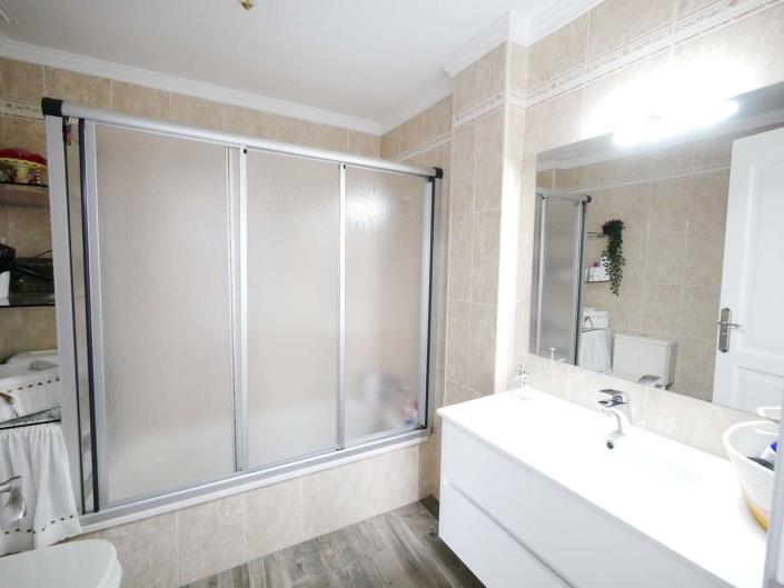 Image No.10-4 Bed Apartment for sale