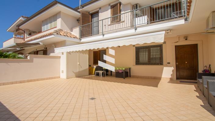 Image No.16-2 Bed Cottage for sale