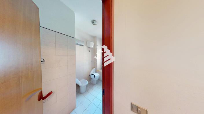 Image No.20-2 Bed Apartment for sale