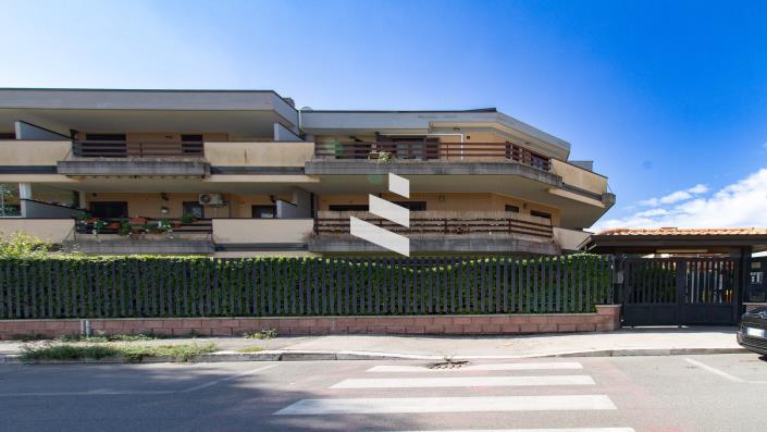 Image No.19-1 Bed Apartment for sale