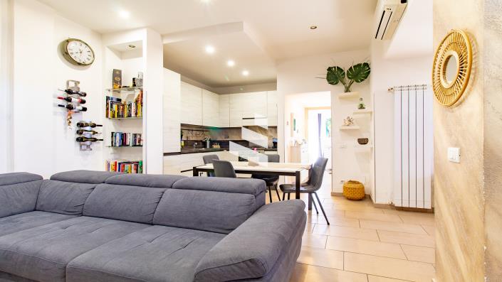 Image No.6-Chalet de 2 chambres à vendre à Aprilia