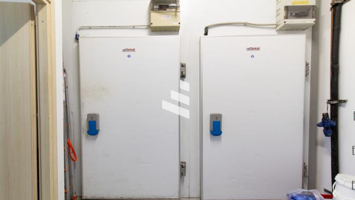 Image No.16-3 Bed Commercial for sale