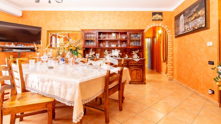 Image No.4-3 Bed Apartment for sale