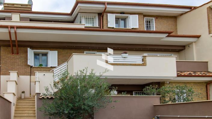 Image No.30-3 Bed Cottage for sale