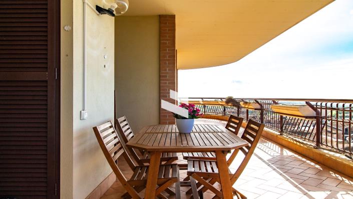 Image No.20-2 Bed Apartment for sale