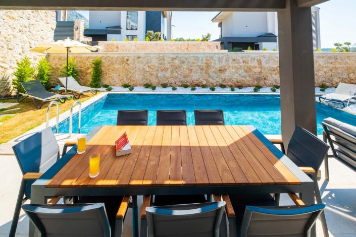 Image No.10-3 Bed Villa for sale