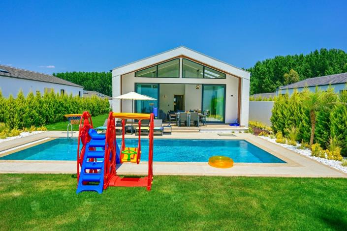 Image No.11-3 Bed Bungalow for sale