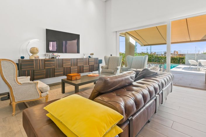 Image No.8-3 Bed Villa for sale