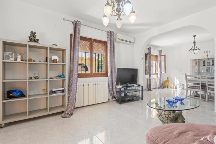 Image No.13-6 Bed Villa for sale