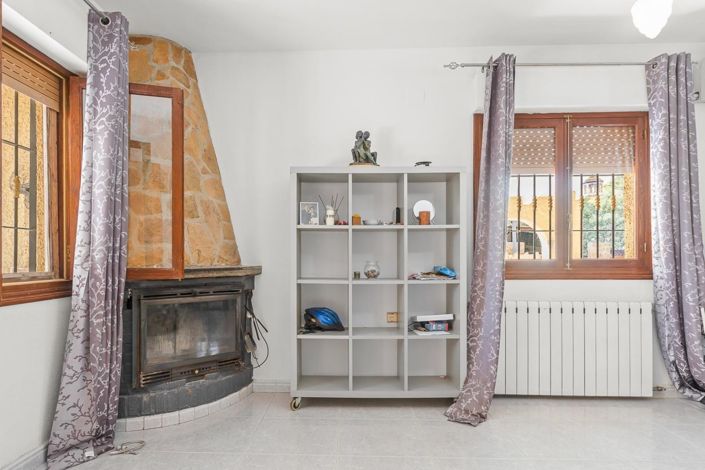 Image No.14-6 Bed Villa for sale