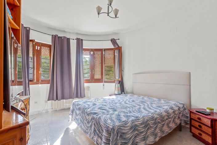 Image No.24-6 Bed Villa for sale