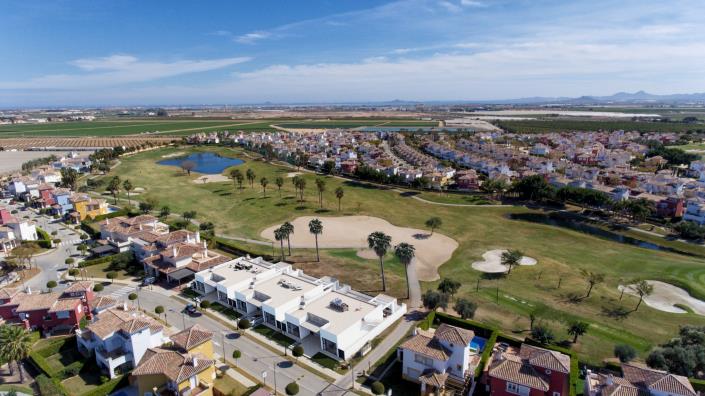 Image No.6-4 Bed Villa / Detached for sale