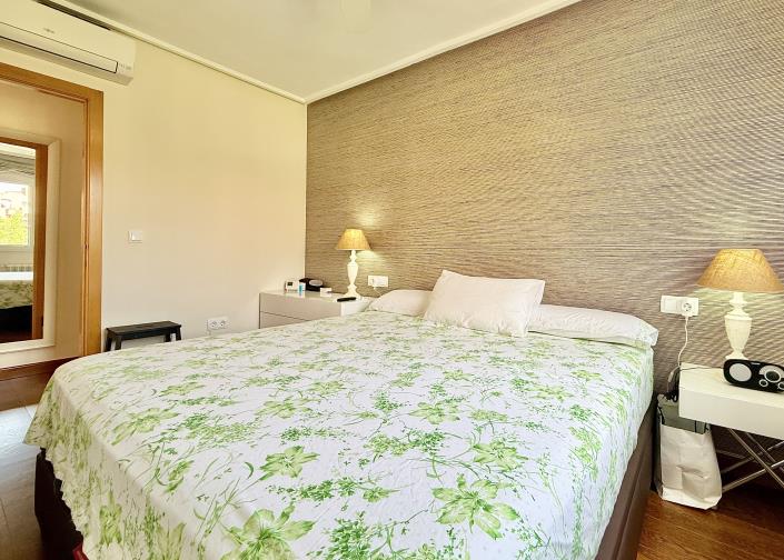 Image No.20-4 Bed Villa / Detached for sale