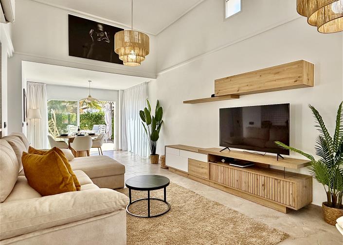 Image No.5-2 Bed Villa / Detached for sale