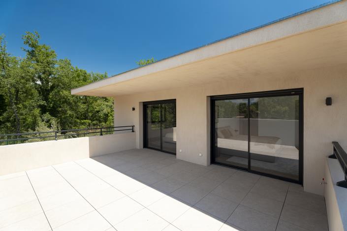 Image No.38-4 Bed Villa / Detached for sale