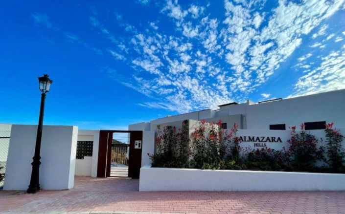 Image No.25-2 Bed Property for sale