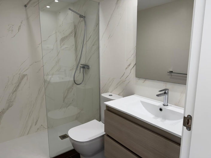 Image No.32-2 Bed Apartment for sale