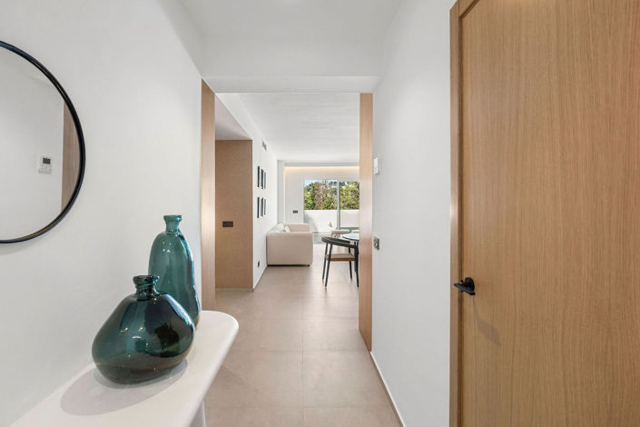 Image No.8-3 Bed Property for sale