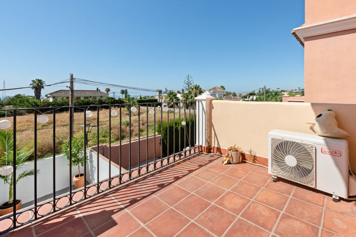 Image No.25-Villa de 4 chambres à vendre à Estepona