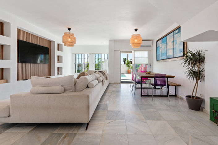 Image No.6-Villa de 4 chambres à vendre à Estepona