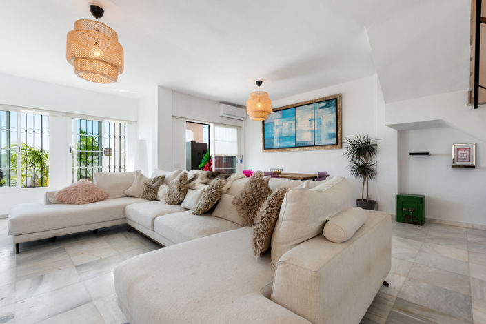 Image No.7-Villa de 4 chambres à vendre à Estepona