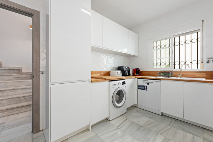 Image No.9-Villa de 4 chambres à vendre à Estepona