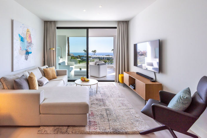 Image No.10-2 Bed Property for sale