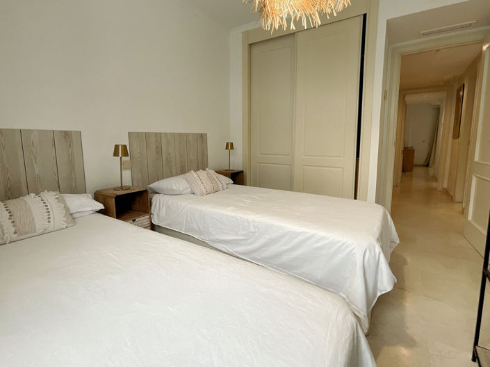 Image No.24-3 Bed Apartment for sale