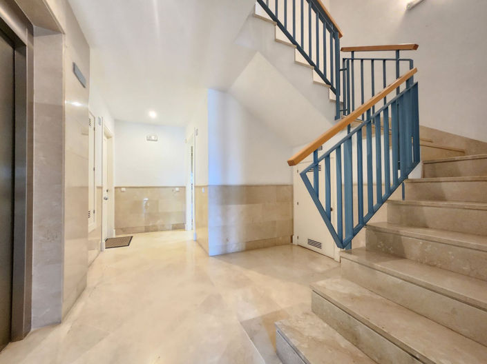 Image No.16-2 Bed Property for sale