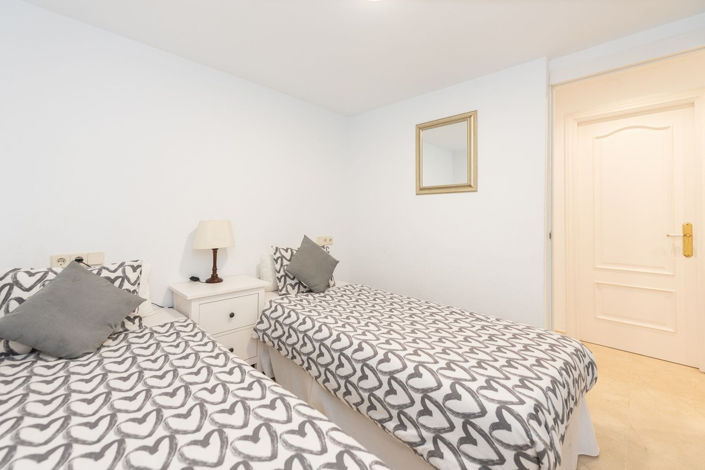 Image No.19-3 Bed Apartment for sale