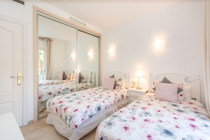 Image No.20-3 Bed Apartment for sale