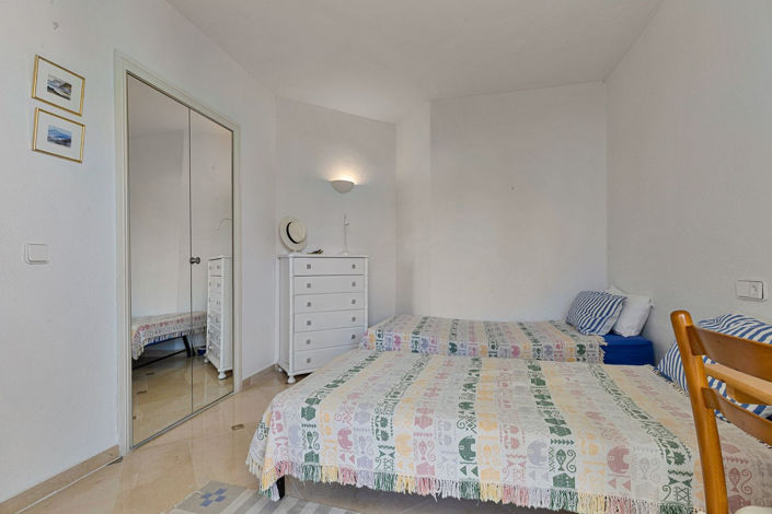 Image No.14-2 Bed Property for sale