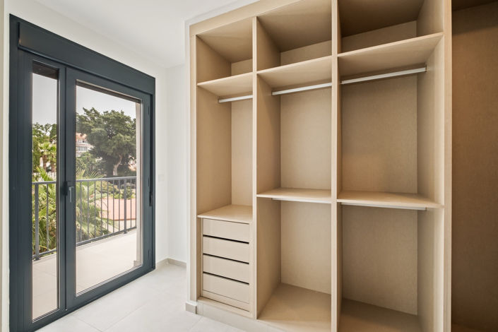 Image No.24-2 Bed Apartment for sale