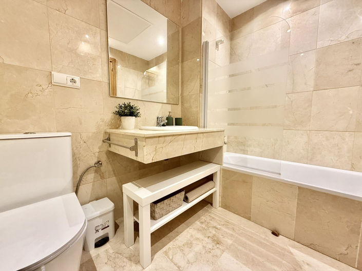 Image No.21-2 Bed Apartment for sale