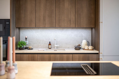 b98le8d7m9k3degpefzhs0lif8u4xzvzhwxtmggyekxx9