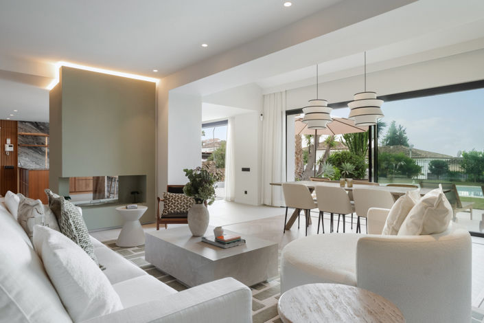 Image No.3-4 Bed Villa for sale