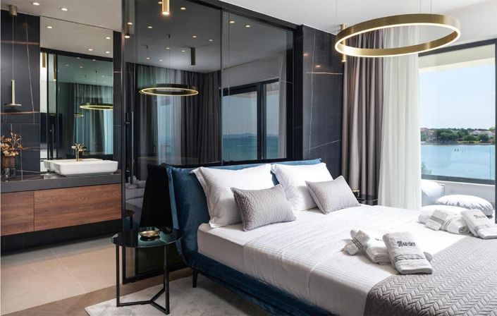 Image No.23-4 Bed Property for sale