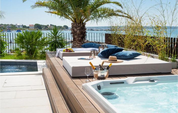 Image No.6-4 Bed Property for sale