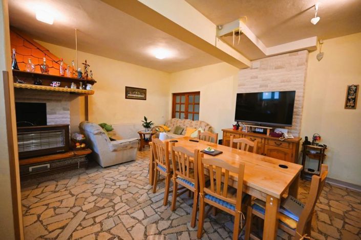 Image No.18-Propriété de 11 chambres à vendre à Medulin