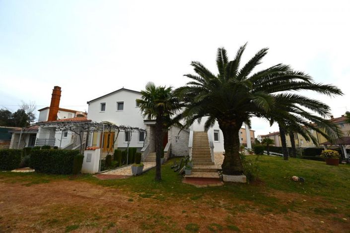 Image No.4-Propriété de 11 chambres à vendre à Medulin