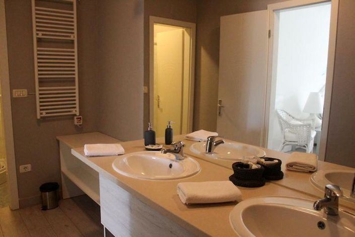 Image No.13-Propriété de 10 chambres à vendre à Umag