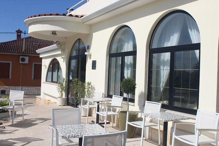 Image No.14-Propriété de 10 chambres à vendre à Umag