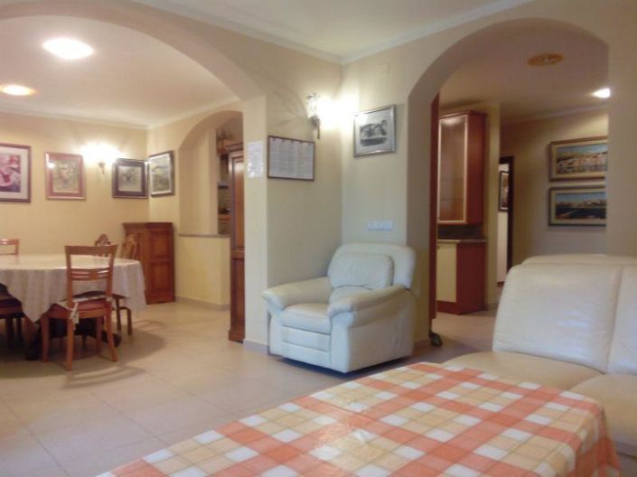 Image No.8-Propriété de 3 chambres à vendre à Baška