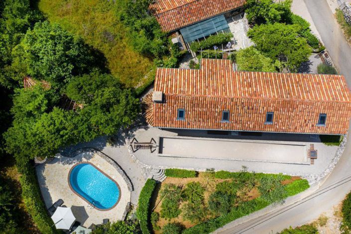 Image No.2-Propriété de 6 chambres à vendre à Dobrinj