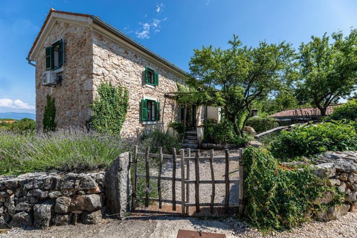 Image No.24-Propriété de 6 chambres à vendre à Dobrinj