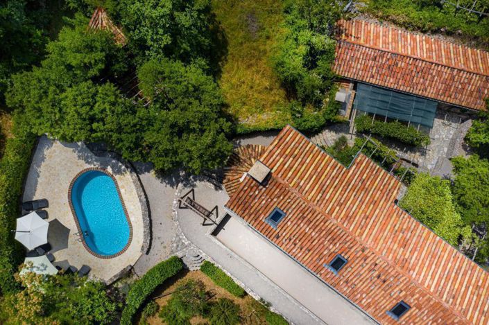 Image No.3-Propriété de 6 chambres à vendre à Dobrinj